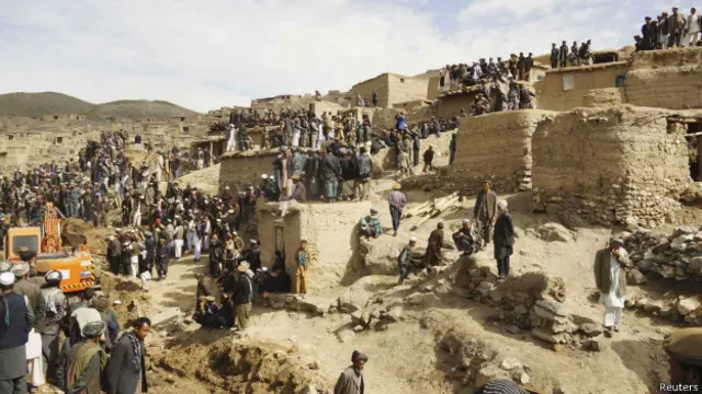 Надежды на спасение более двух тысяч людей, погребенных в своих домах, больше нет