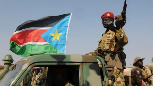 تبادلت القوات الحكومية والمتمردون السيطرة على بلدة بنتيو عدة مرات