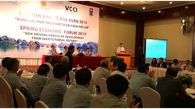 Tiếp tục cải cách thể chế, đổi mới nhằm tạo điều kiện thuận lợi hơn cho kinh doanh, doanh nghiệp được nhiều chuyên gia, tổ chức tư vấn đề xuất với chính phủ VN mấy năm qua.