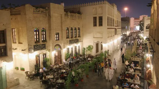 仿古重建的瓦齐福集市