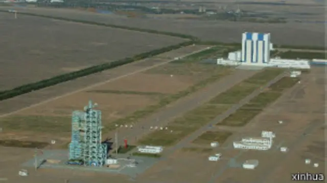 1958年为在额济纳旗西南建设的军事基地，多达2800平方公里的优质牧场和湿地被征用