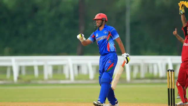 میرویس اشرف په بري خوښي وکړه.