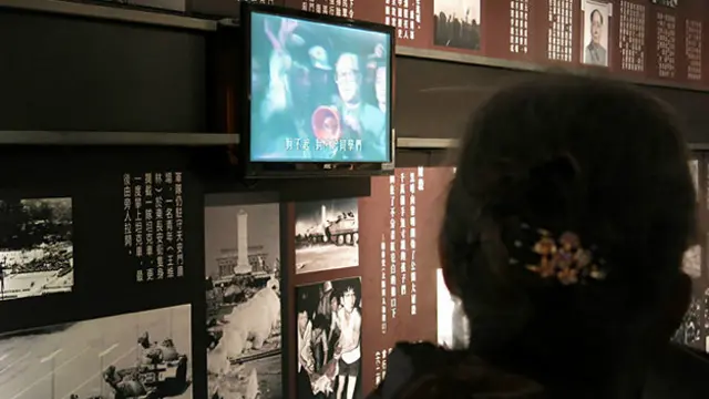 紀念館以展出「六四」時期的錄像和照片為主。