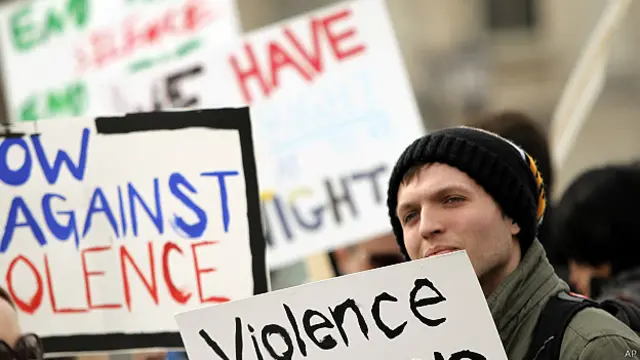 protesta en Iowa por la violencia sexual