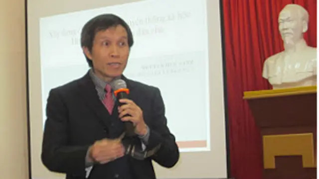 Luật sư Hà Huy Sơn nói sức khỏe của ông Nguyễn Hữu Vinh có "kém đi so với bên ngoài"