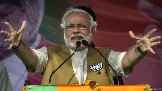 नरेंद्र मोदी