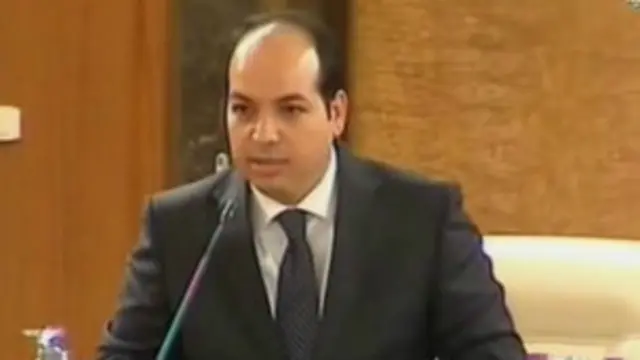 معيتيق أوضح أن حكومته ستعطي أولوية لإعادة بناء المؤسسات العسكرية والأمنية.