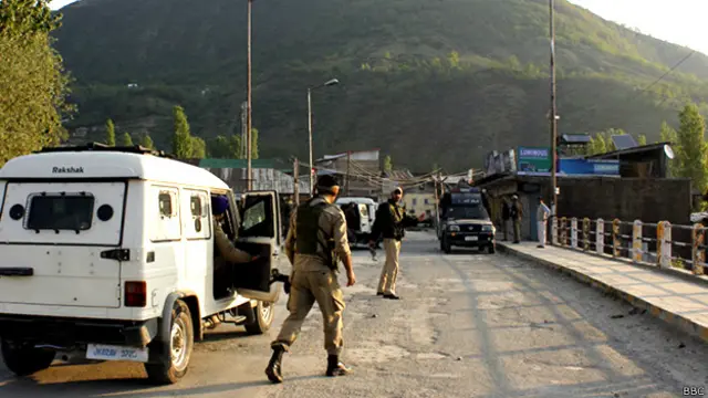 پبلک سیفٹی ایکٹ کے تحت عدالتی پیشی کے بغیر کسی بھی کشمیری کو کم از کم دو سال تک قید کیا جا سکتا ہے