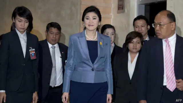 دادگاه قانون اساسی به خلع یینگلاک شیناوات از مقام نخست وزیری رای داد