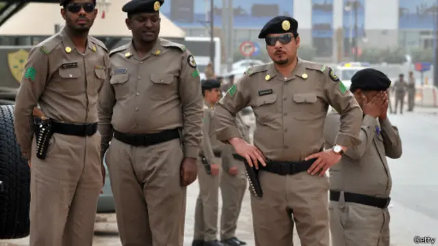 சவுதி அரேபியாவின் காவல்துறையினர்