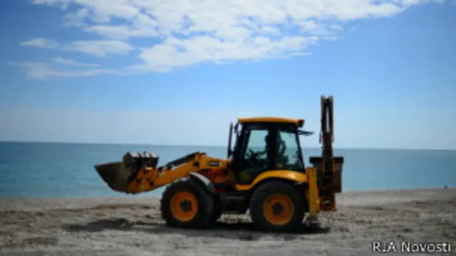 На строительство Керченского моста уйдет не меньше 3 млрд долларов, говорят экперты