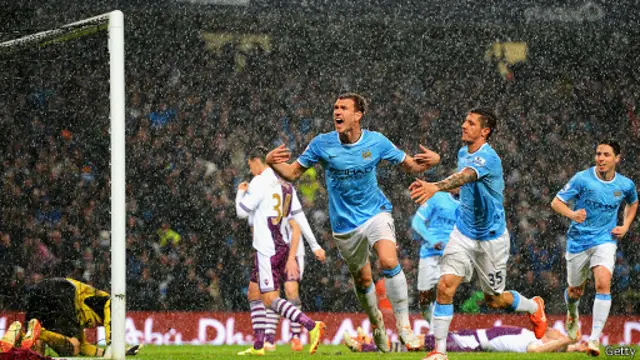 تألق ادين جويكو وأحرز هدفين لمانشستر سيتي