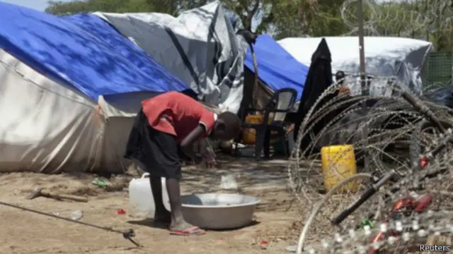 أدى النزاع إلى تشريد مئات الآلاف