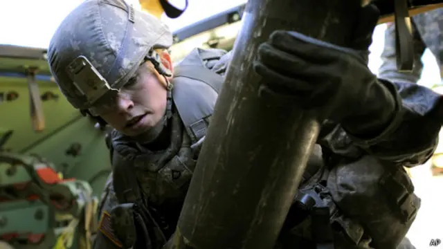 Американская военнослужащая