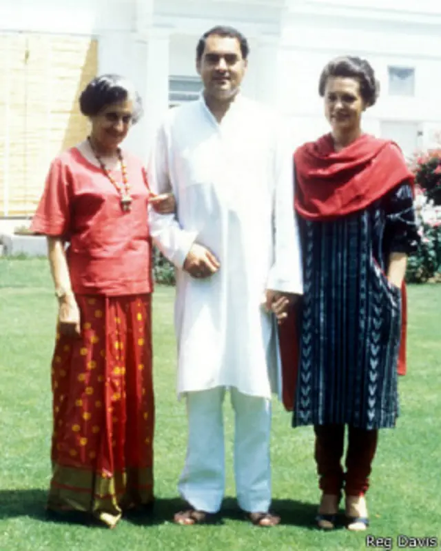 इंदिरा गांधी, राजीव गांधी और सोनिया गांधी