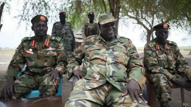 ينفي قادة قوات المتمردين الموالين لمشار التهم الواردة في تقرير الأمم المتحدة. 