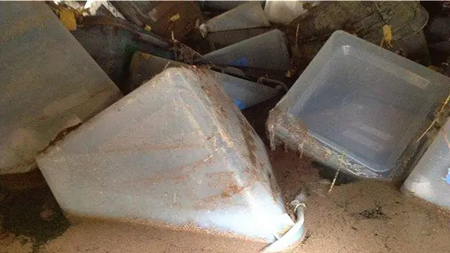 سیلاب در پلخمری در ولایت بغلان به ساختمان کمیسیون مستقل انتخابات هم نفوذ کرد. عکس از هامون قاضی‌زاده