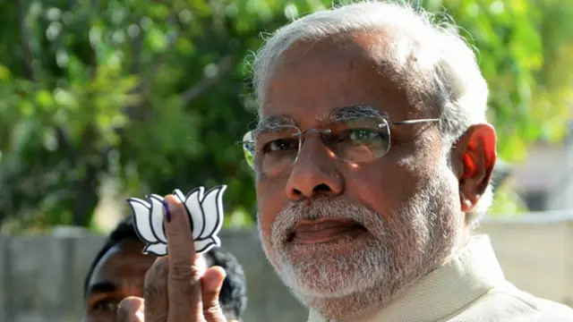 नरेंद्र मोदी