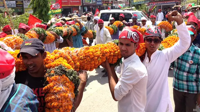 अखिलेश यादव रोड शो