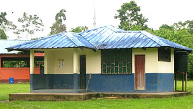 Centro de salud en Sani Isla