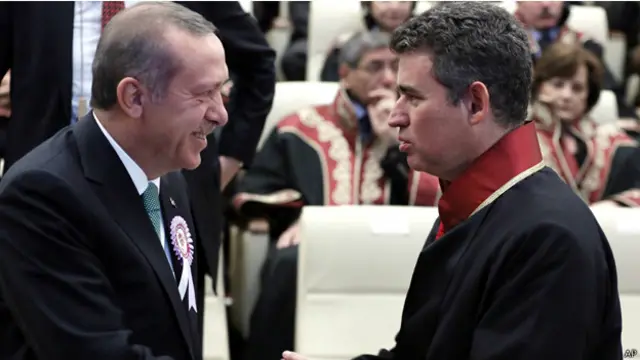 لقاء ودي قبل الملاسنة