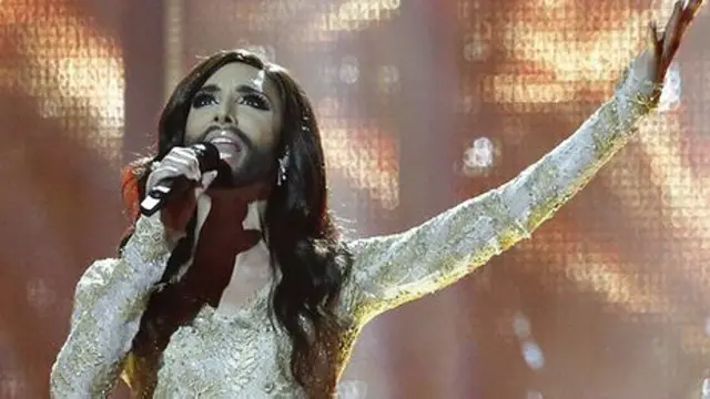 Chuykina bilan erotik surat Tukli mushuk fotosuratlari