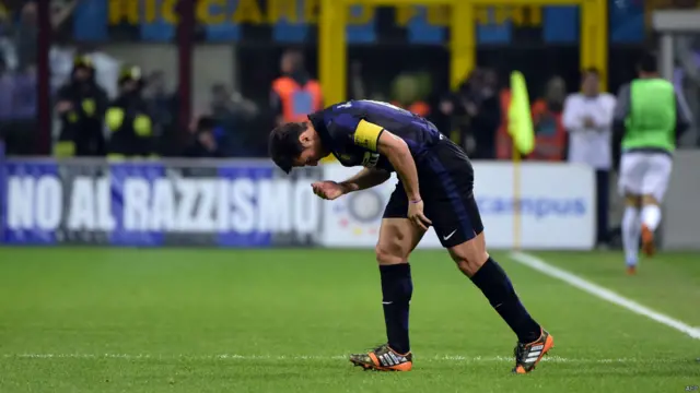 کاپیتان ۴۰ ساله اینتر میلان در دقیقه ۵۲ در پیروزی چهار بر یک اینتر میلان بر لاتزیو وارد بازی شد