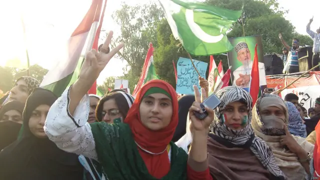 مسلم لیگ ق کے رہنما پرویز الٰہی کا کہنا تھا کہ مستقبل میں گرینڈ اپوزیشن اتحاد بھی بن سکتا ہے۔