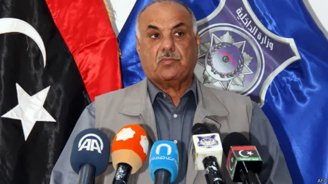 Министр внутренних дел Ливии Салех Мазек призывает руководство ЕС активнее бороться с нелегальной миграцией.