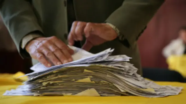  اوکراین این رای گیری را "یک نمایش مضحک مجرمانه" تحت هدایت روسیه خوانده است