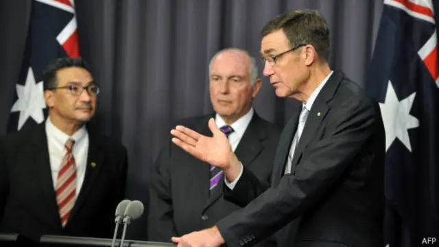 Ангус Хьюстон