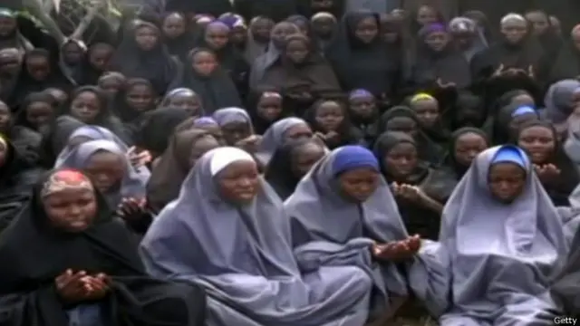 Các chuyên gia tình báo Mỹ đang tìm manh mối từ đoạn phim của Boko Haram