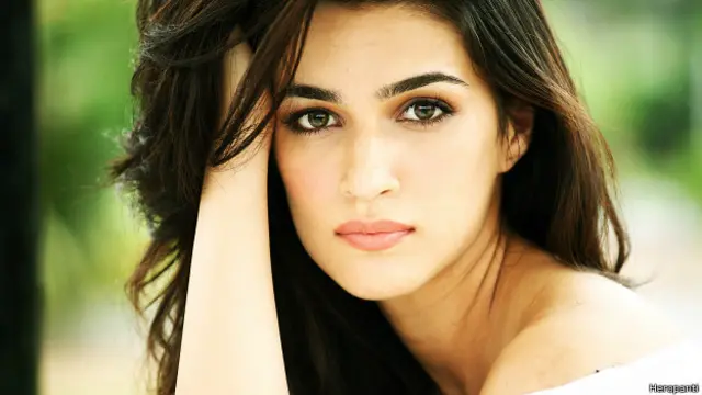 कृति सैनॉन