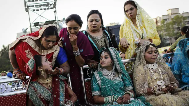 मुंबई में मुस्लिम समुदाय की सामूहिक शादी