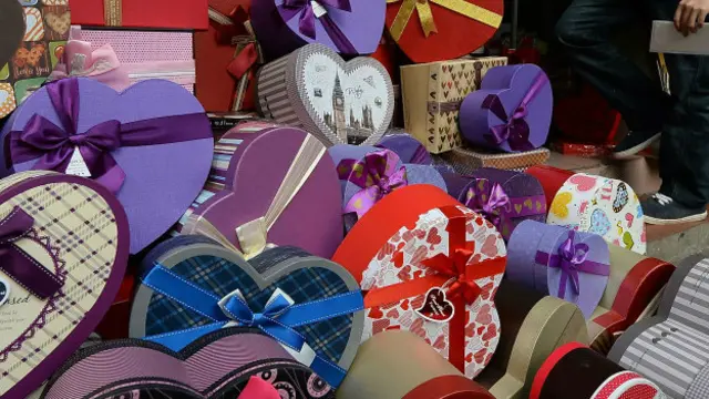 مودی نے ایک ریلی میں راہل کو نشانہ بناتے ہوئے ٹافی اور غبارے کی بات کی تھی