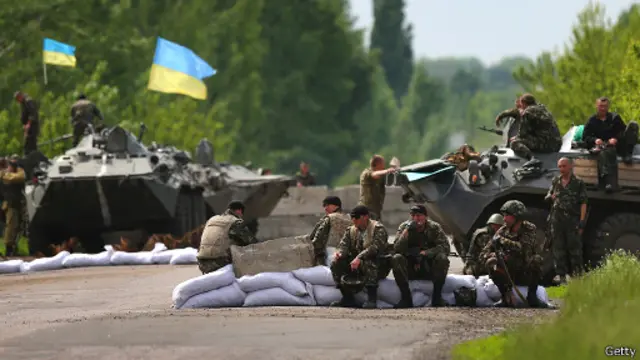 Украинские войска вблизи Славянска 13 мая 2014 года