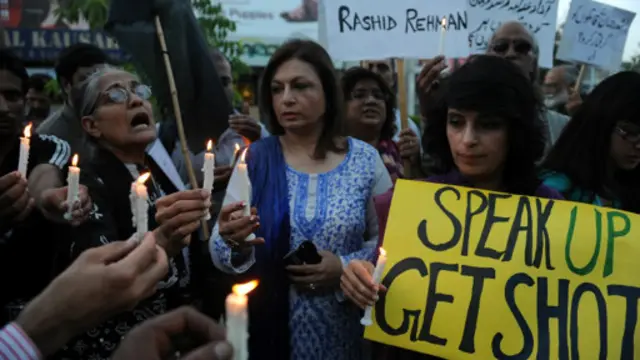 تستخدم قوانين التجديف لتصفية الحسابات في باكستان بحسب معارضين