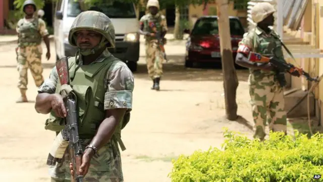 فوج کے انسانی حقوق کے حوالے سے خراب ریکارڈ کی وجہ سے لوگ ان پر اعتماد نہیں کرتے