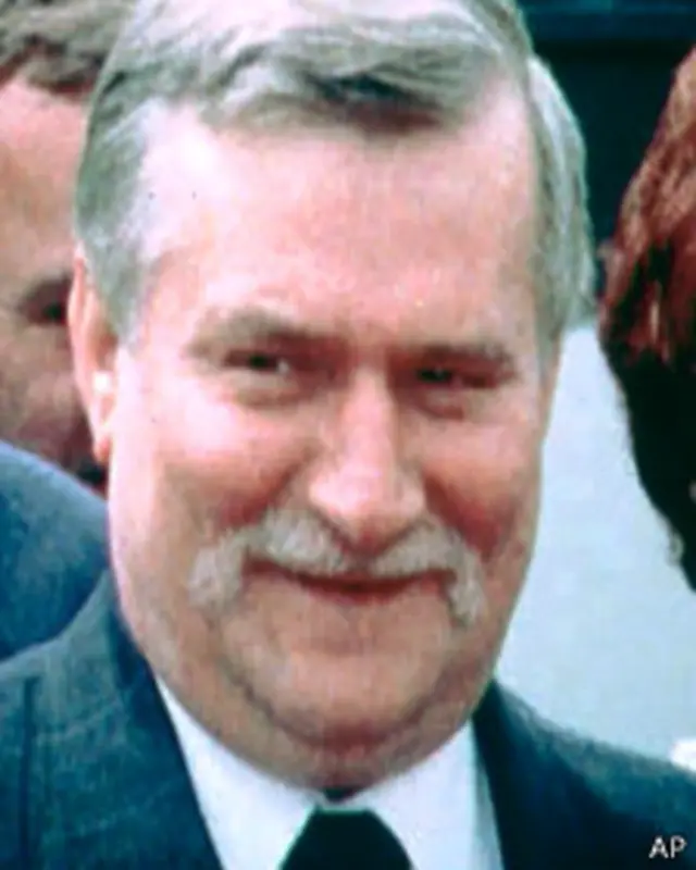 Лех Валенса (1994)