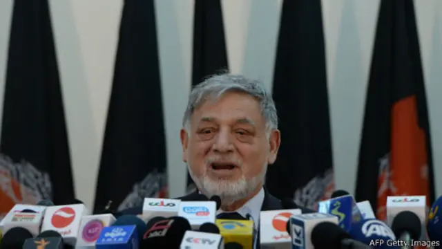 رئیس کمیسیون انتخابات افغانستان گفت اعلام تفصیلات نتایج انتخابات، دَین بر این کمیسیون بود