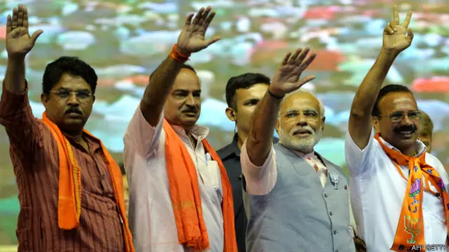 مودی کی حمایت میں آر ایس ایس کے ساتھ ملک کا کاروباری طبقہ بھی پیش پیش رہا ہے