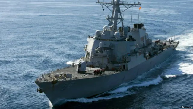 Tàu USS John McCain từng tới Việt Nam trong đợt hoạt động hải quân chung hồi tháng Tư