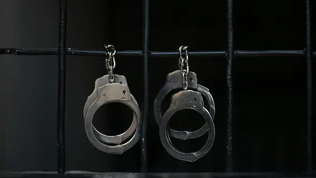 انصاری اس وقت جیل میں ہیں اور ان کو امیگریشن قوانین کے تحت گرفتار کیا گیا ہے