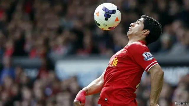 Suarez mengeluhkan nyeri sejak kamp latihan Piala Dunia di Uruguay.