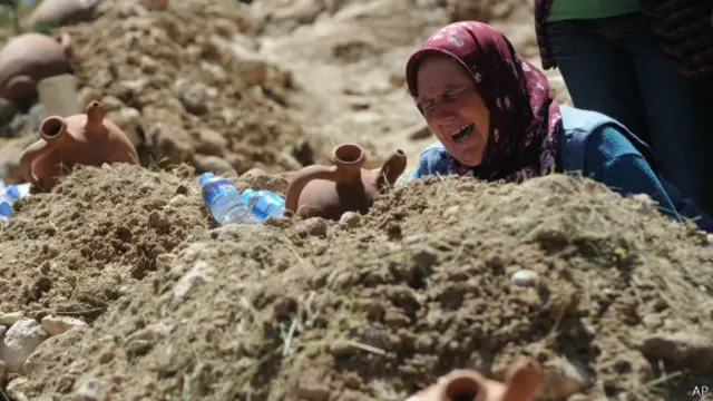 300 قتيل في الحادث حسب الإحصاءات الحكومية