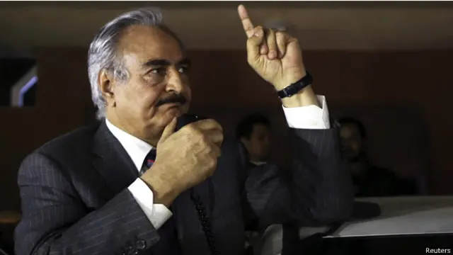 اللواء المتقاعد خليفة حفتر