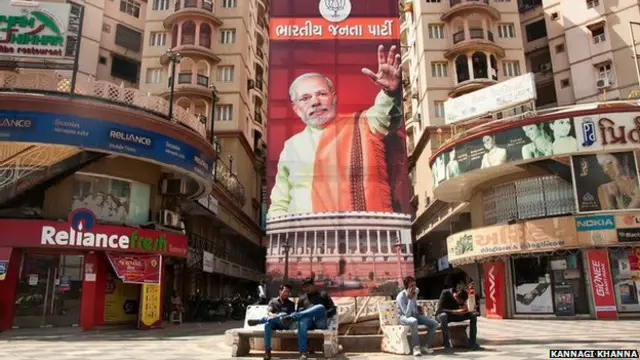 پایگاه اصلی آقای مودی ایالت گوجرات است که بیش از یک دهه ریاست دولت ایالتی آن را برعهده داشته است