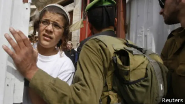 بلدية القدس أجازت في مارس/آذار خطط بناء 184 منزلا جديدا في مستوطنتين يهوديتين بالضفة الغربية.