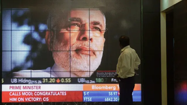 میڈیا کو جو ایک غیر جانبداری کا فاصلہ برقرار رکھنا چاہئے تھا وہ نہیں رہا