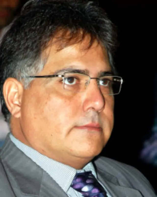 محمدالله افضلی سال‌های متمادی در سفارت افغانستان در هند فعالیت کرده و در این کشور نیز دکترای ادبیات فارسی گرفته